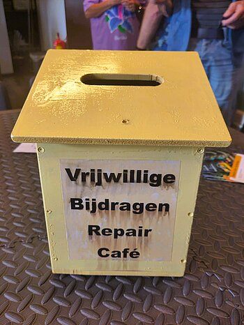 ton voor vrijwillige bijdrage